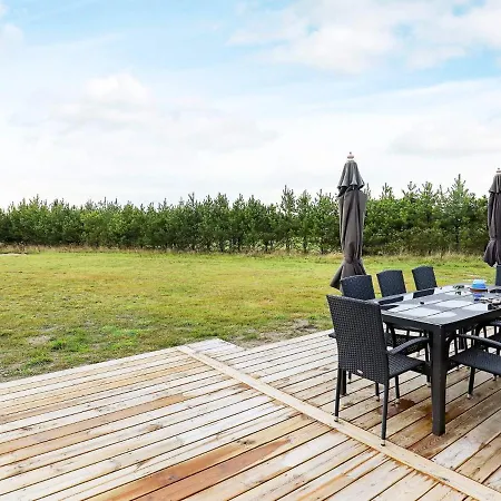 Сasa de vacaciones 8 Person In *